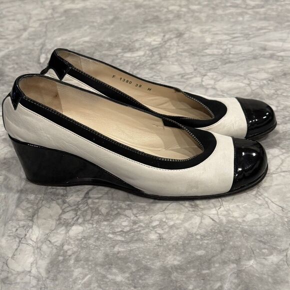 Taryn Rose Shoes - Taryn Rose White Leather Black Patent Wedge Shoes Heals Size 7 / 38 M